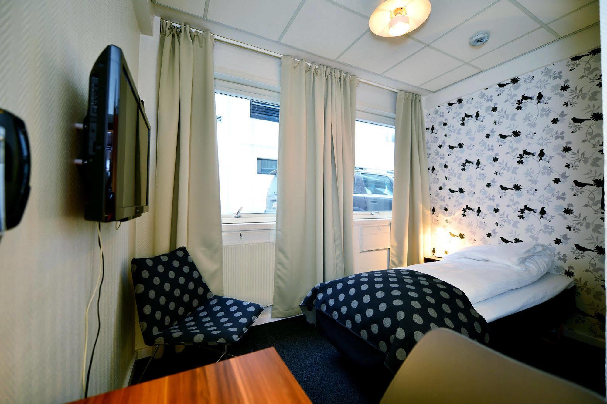 Hotel Sverre 산데스 외부 사진